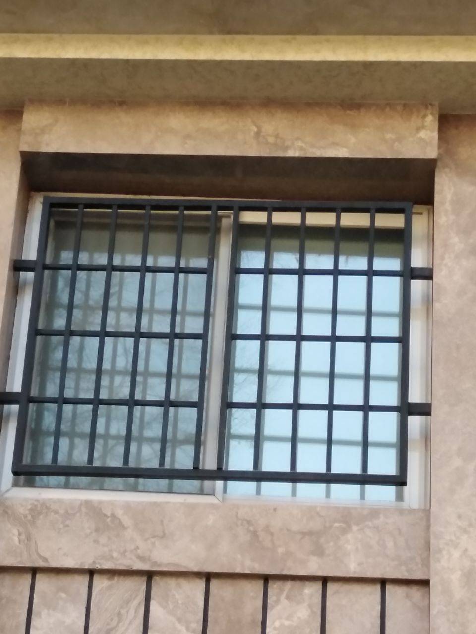 نرده حفاظتی پنجره