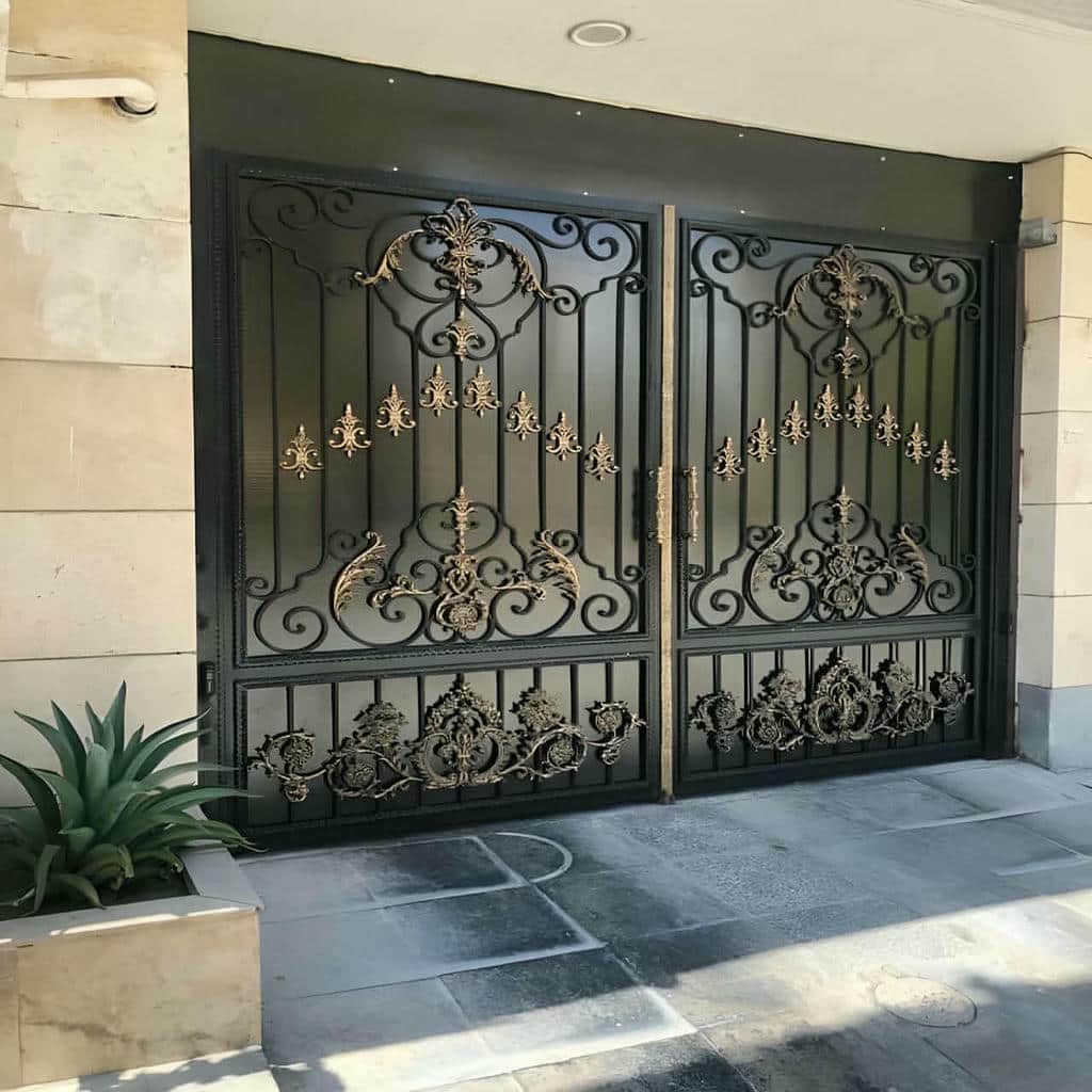 خرید درب حیاط فرفورژه در ساوه
