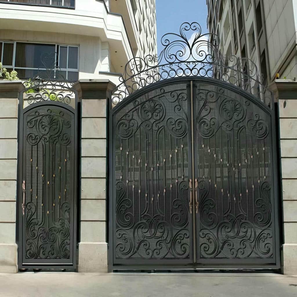 کارخانه درب حیاط رنگ کوره ای در ساری