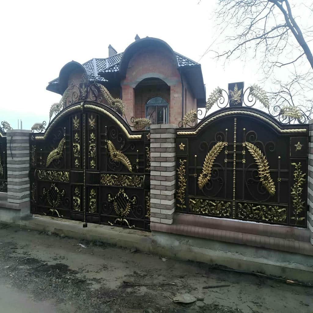 قیمت درب حیاط فرفورژه کلاسیک در کمال شهر