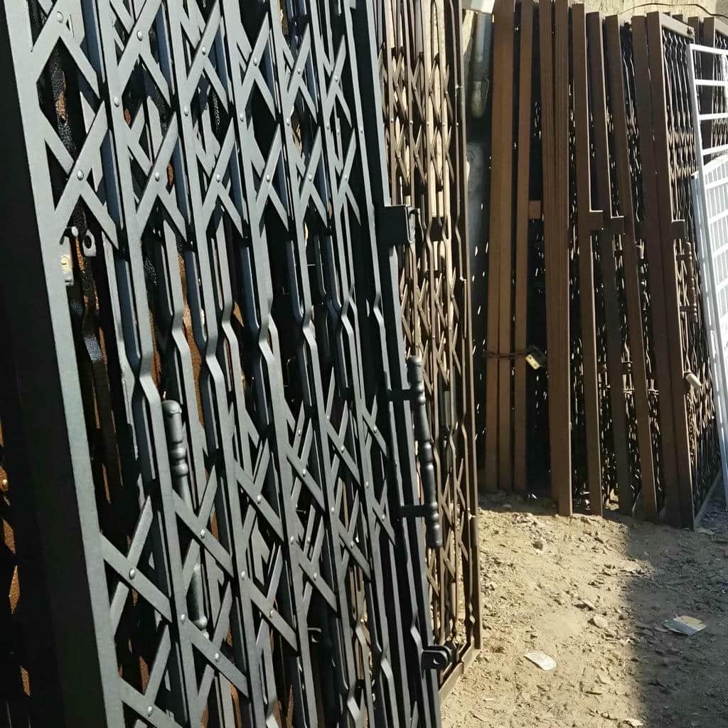 قیمت درب آکاردئونی سه گل در کاشان