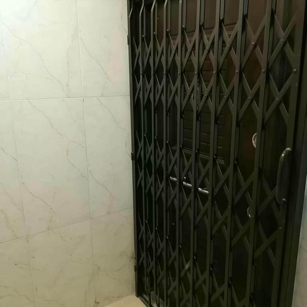قیمت درب آکاردئونی قفل ضدبرش در سیرجان