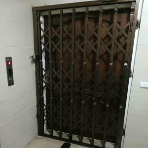 درب آکاردئونی در ملارد