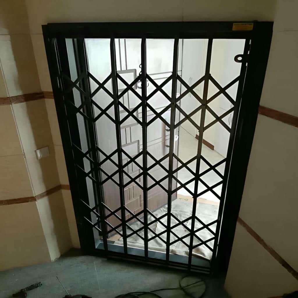 درب آکاردئونی در کیش
