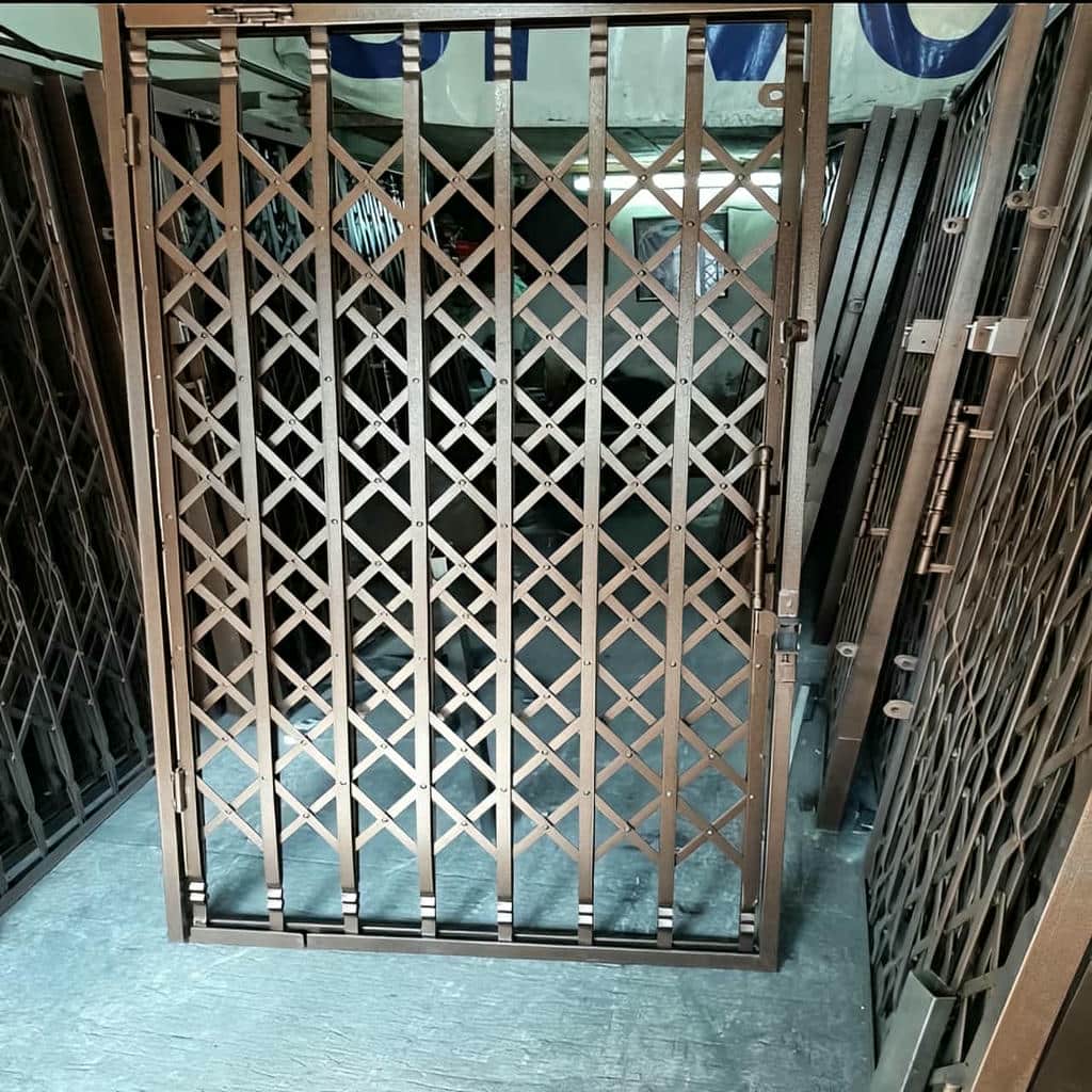 فروش درب آکاردئونی تمام گل در قم