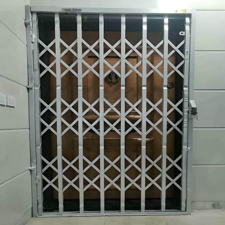 درب آکاردئونی در فردیس کرج