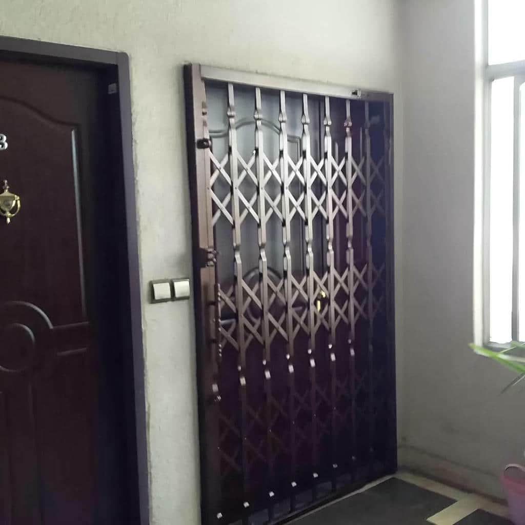 قیمت درب آکاردئونی سه گل در بیرجند