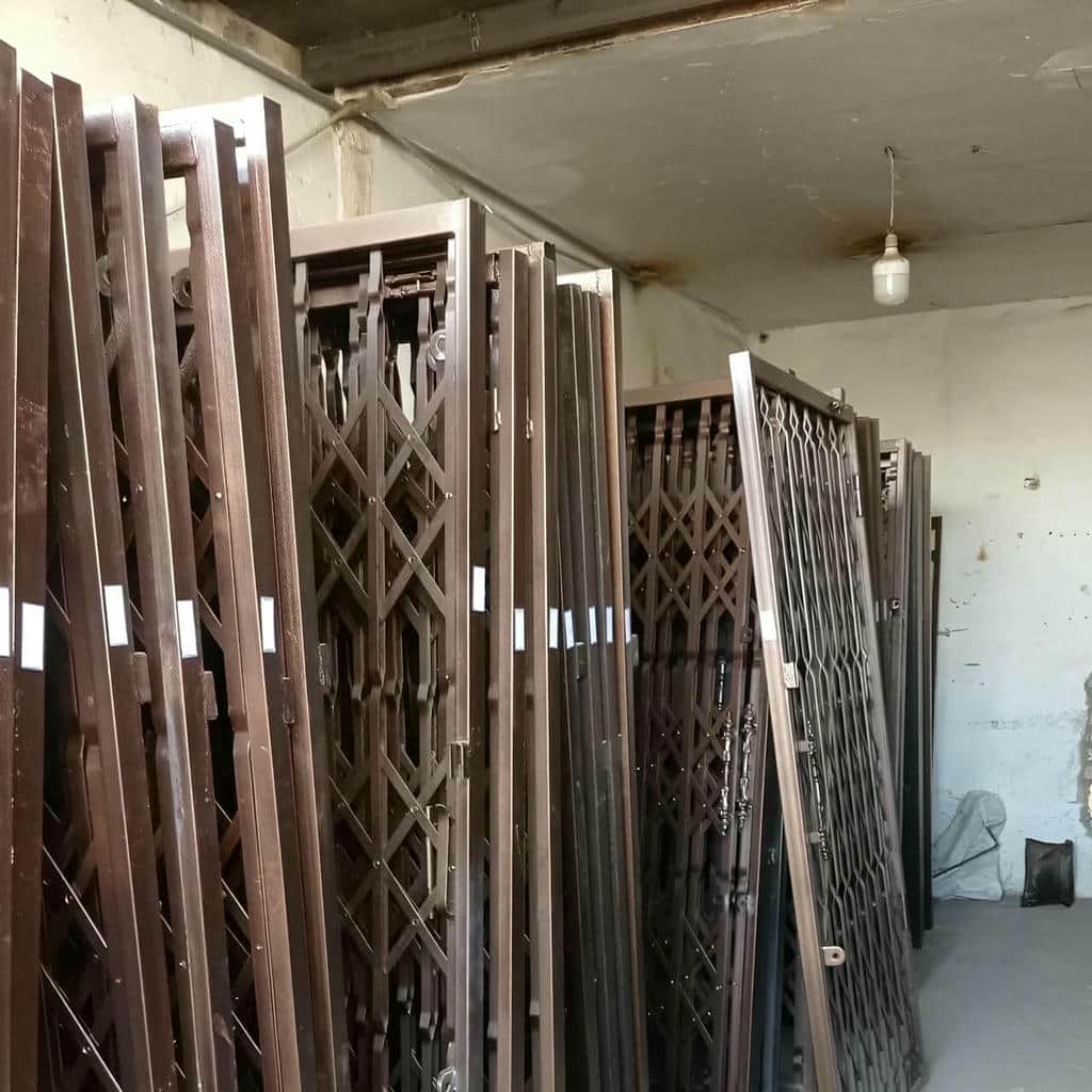 نصب درب کشویی آکاردئونی در فردیس کرج