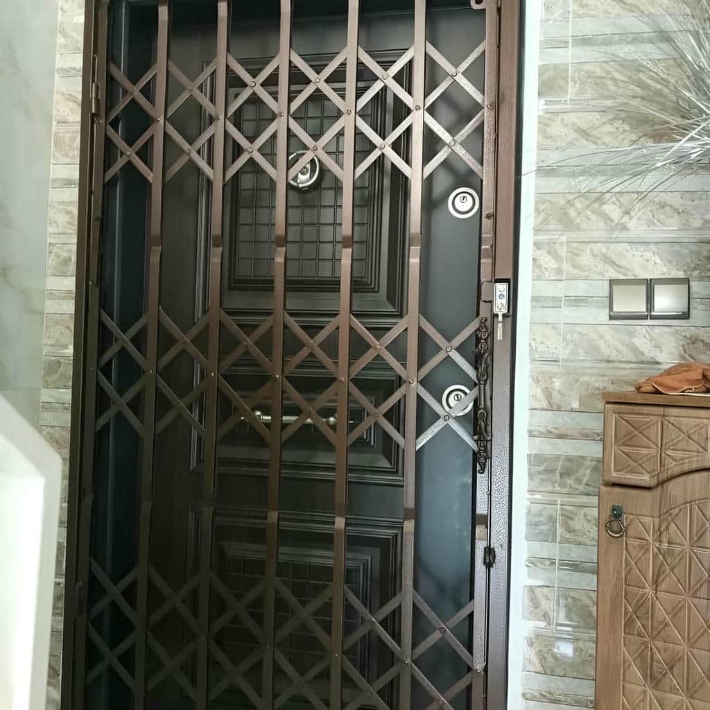 فروش درب آکاردئونی تمام گل در ایرانشهر