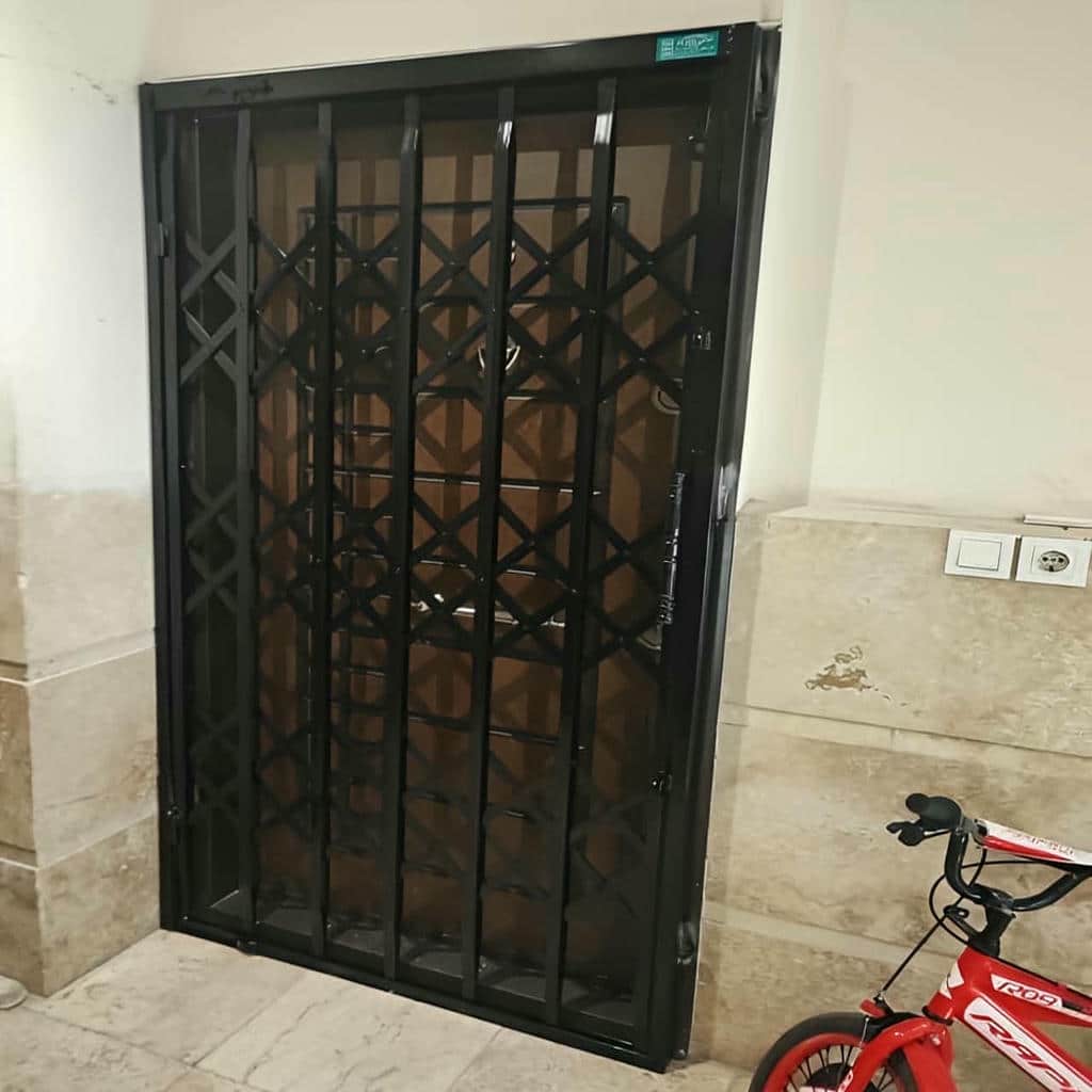 قیمت درب آکاردئونی سه گل در آمل