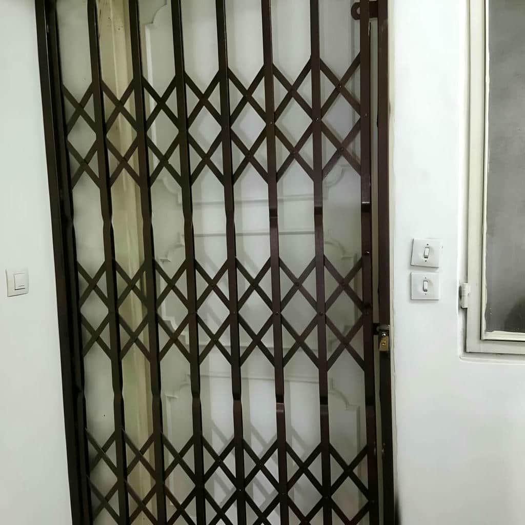 کارخانه درب آکاردئونی آهنی در اردبیل