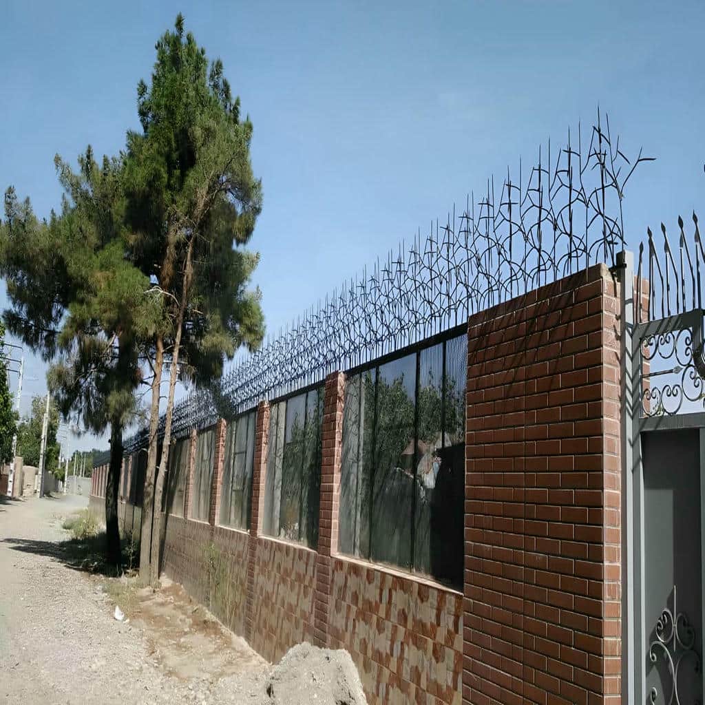 نصب حفاظ شاخ گوزنی دیوار آب بندی شده در چالوس