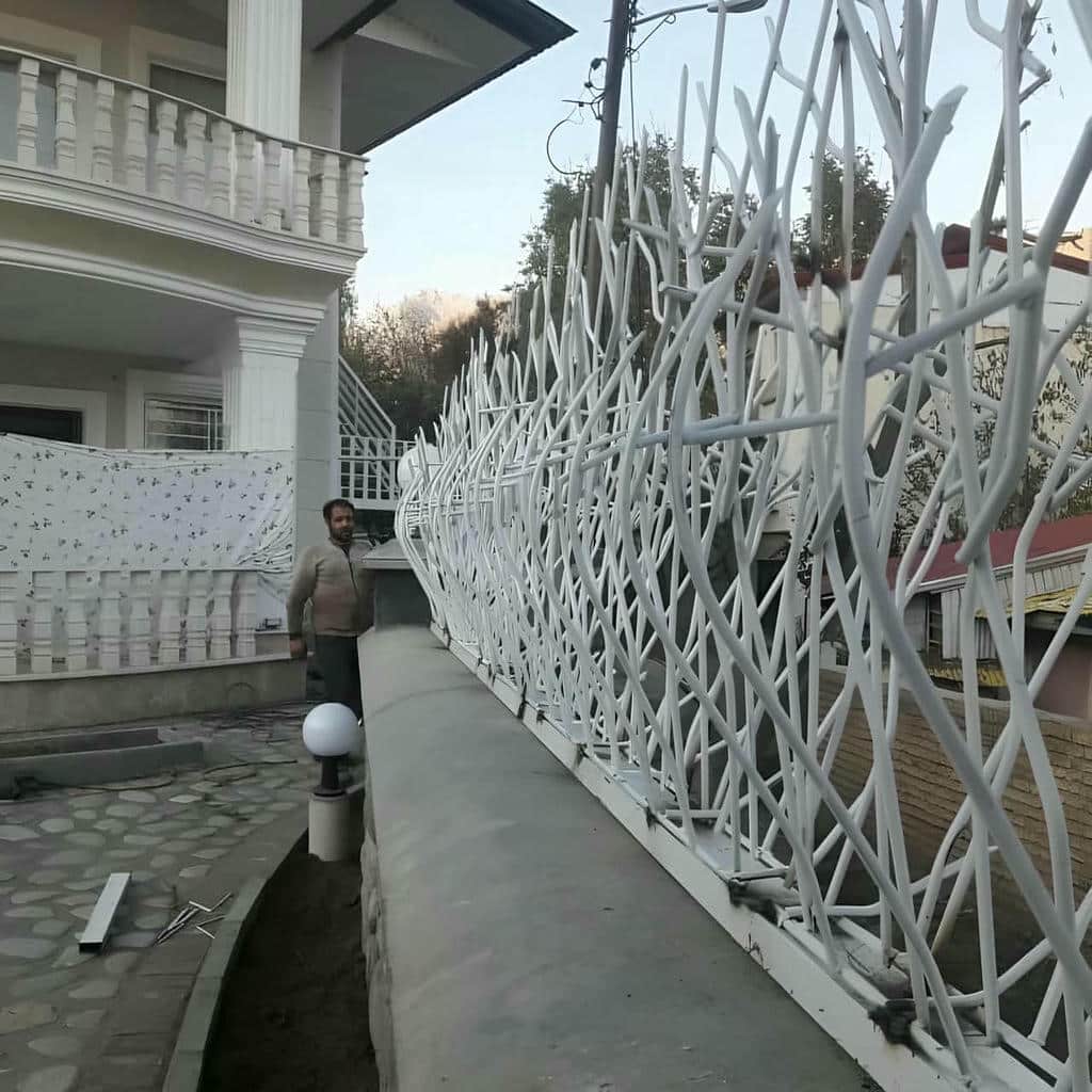 نصب حفاظ شاخ گوزنی دیوار استاندارد در فیروزکوه