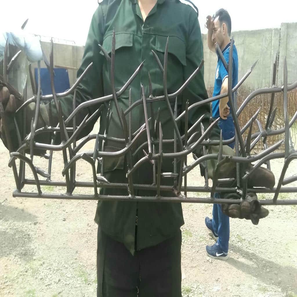 نصب حفاظ شاخ گوزنی دیوار ساختمان در بندر دیلم