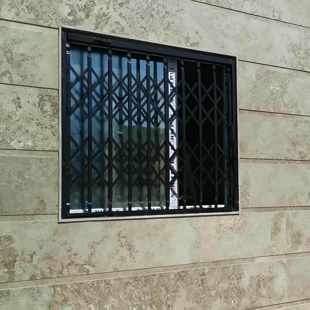 قیمت حفاظ پنجره فرفورژه گلدار در سقز