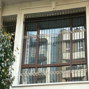 حفاظ پنجره در بندر بوشهر
