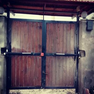 جک درب پارکینگ در بندرعباس