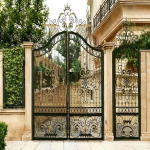درب حیاط در اشتهارد