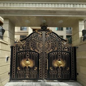 درب حیاط در شهریار