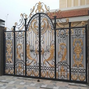 درب حیاط در رفسنجان