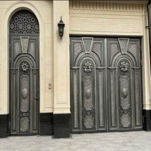 درب حیاط در کرج