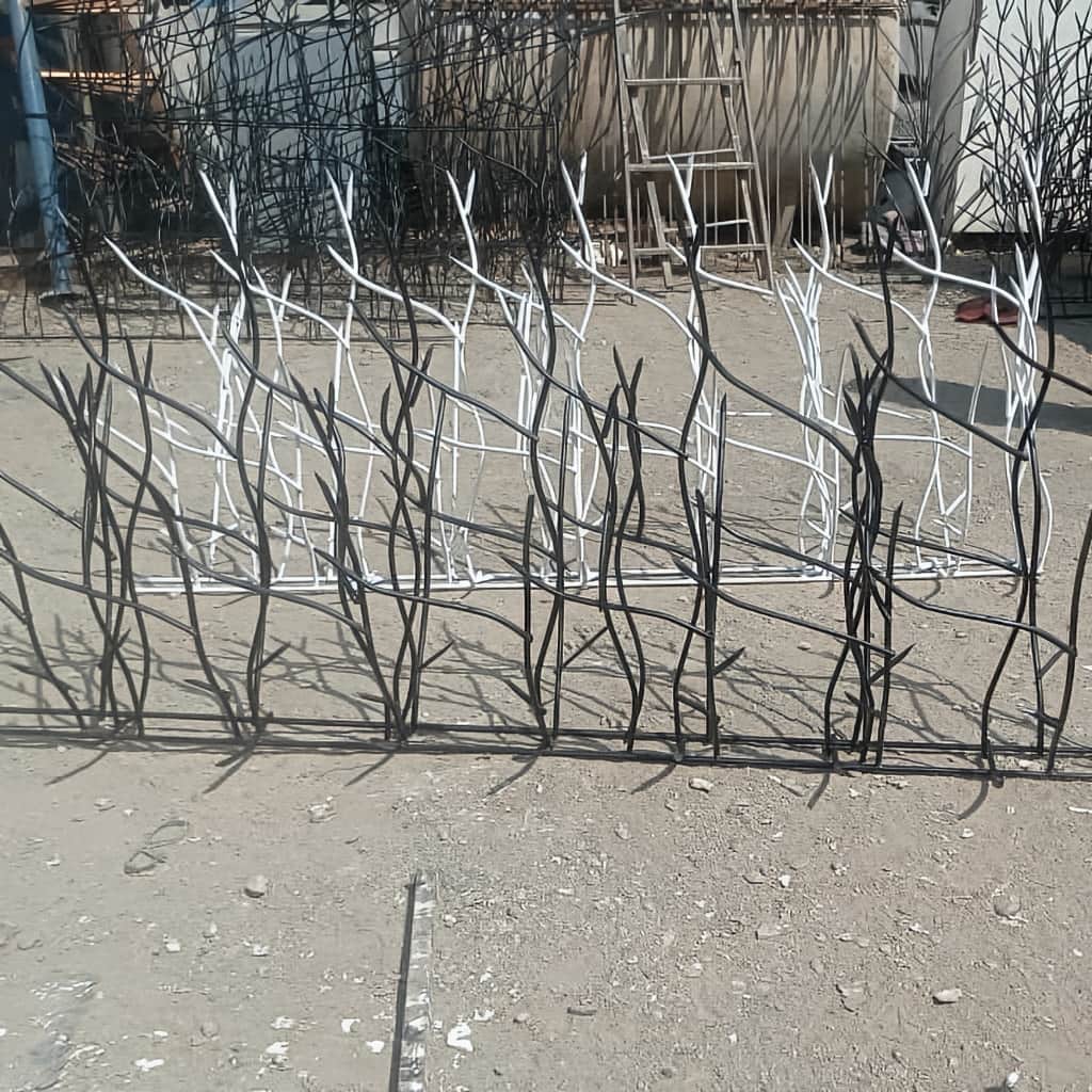 حفاظ سرنیزه ای و حفاظ شاخ گوزنی با نوک های تیز