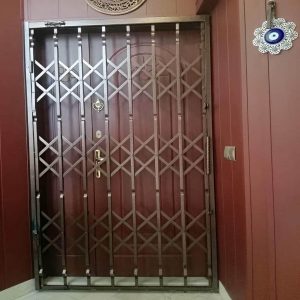 درب آکاردئونی با قفل ایمن ورودی آپارتمان