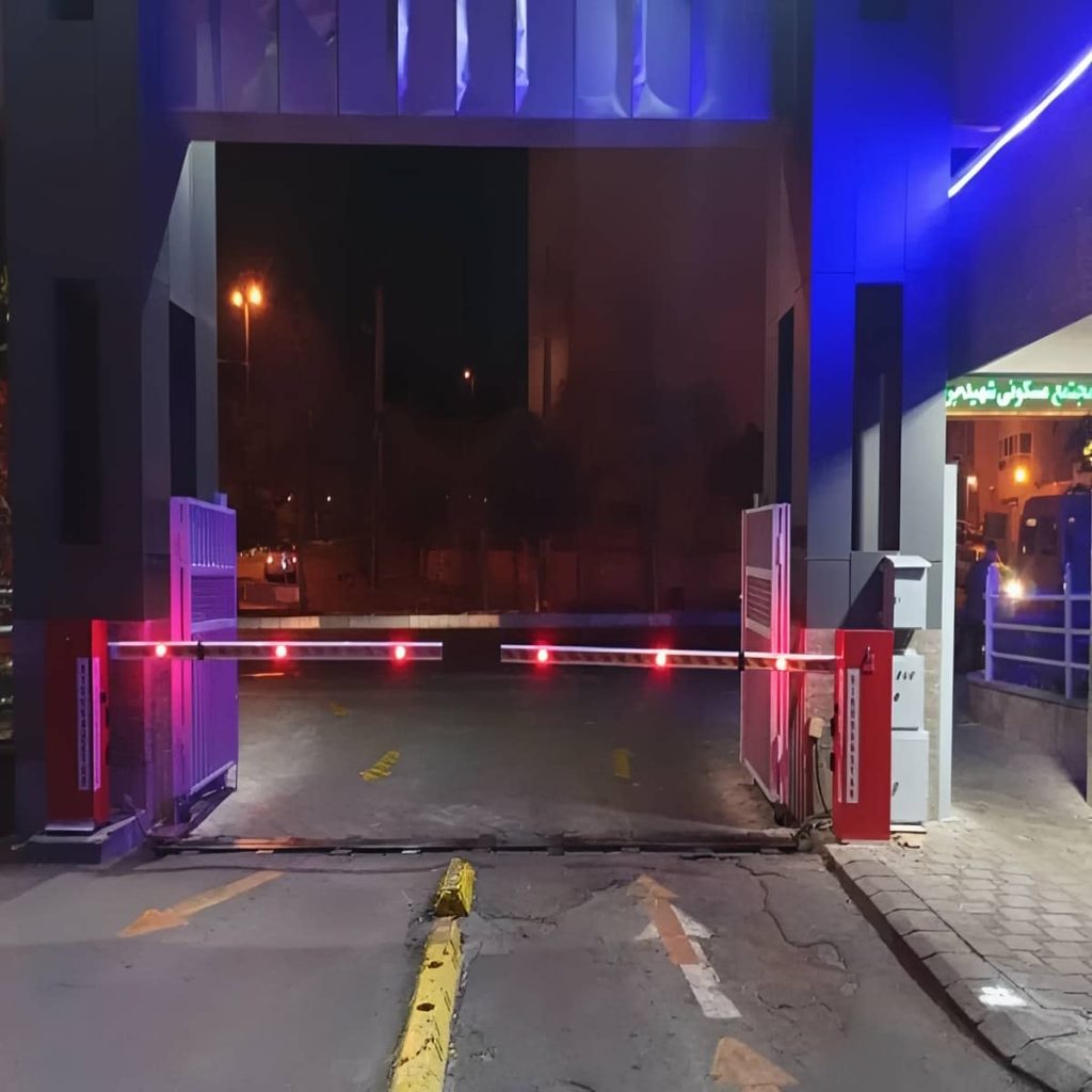 کنترل تردد خودرو با راهبند مجهز به سنسور مانع