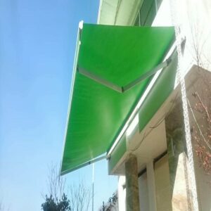 سایبان برقی روف گاردن با سازه محکم فضای باز