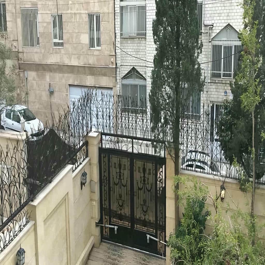 طرح حفاظ دیوار کوتاه حیاط