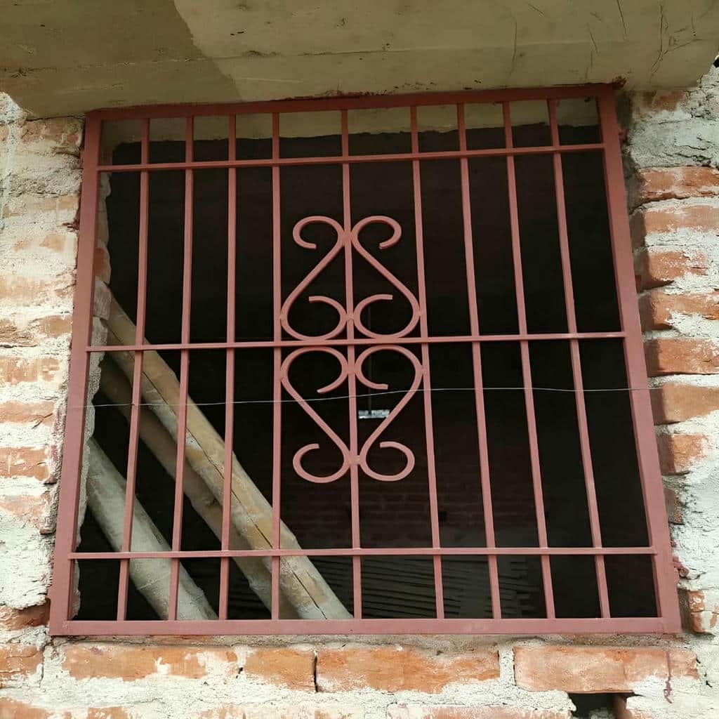 خرید حفاظ پنجره ویلایی نمای باغ برای نمای امن