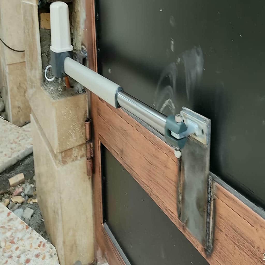 جک شفت بلند درب پارکینگ لولایی با کابل کشی منظم