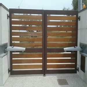 درب برقی دو لنگه ویلایی با بازوی فلزی مقاوم