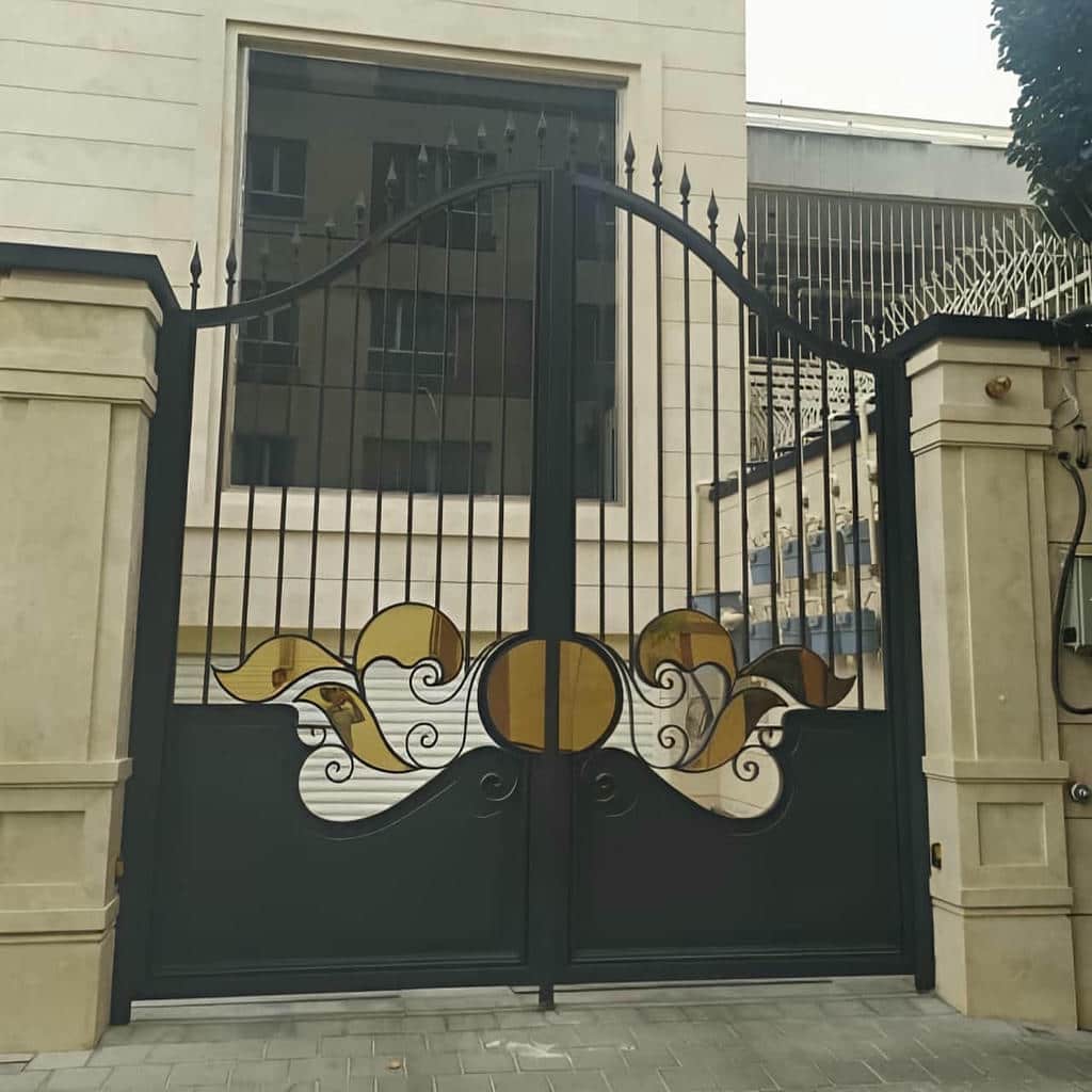درب ویلایی ورق پانچ با رنگ کوره ای مقاوم