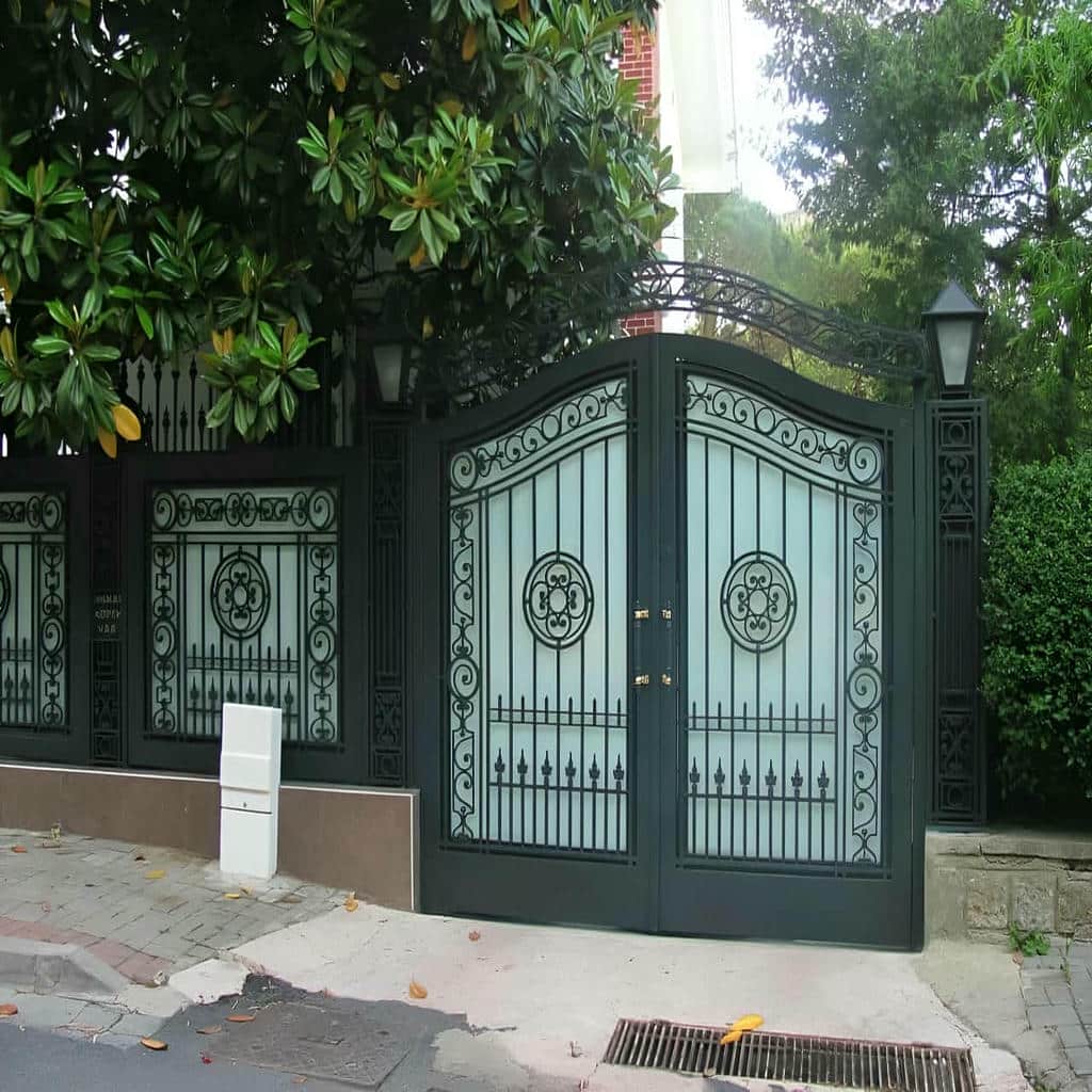 درب ویلا مدرن ترکیبی با پروفیل ساده و ورق صاف