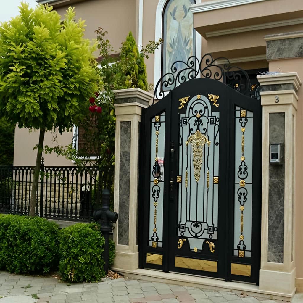 درب ویلایی لولایی قوسی با طرح کلاسیک