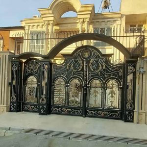 درب فلزی ریلی باغ با قاب مشکی مقاوم