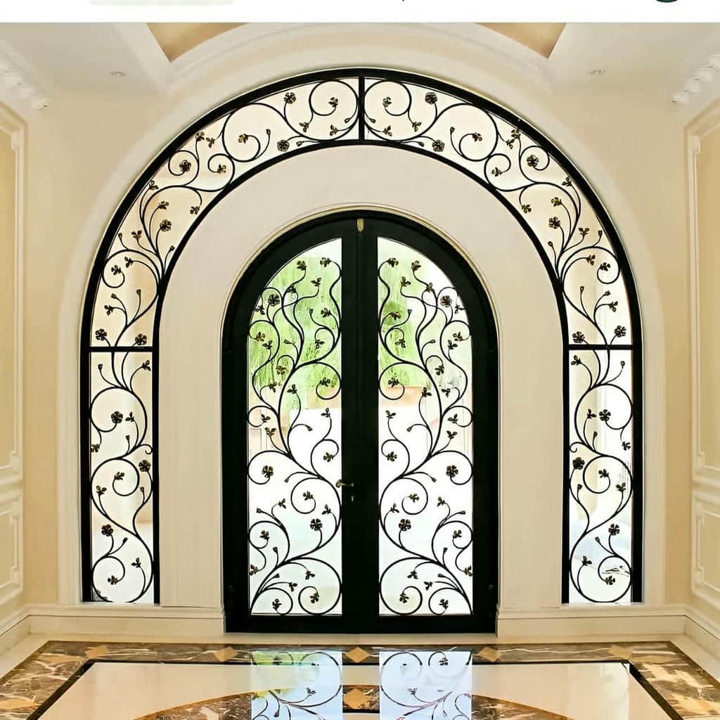درب حیاط مشکی طلایی با لولای تقویت شده