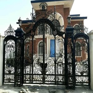 درب ویلایی برش لیزری با طرح هندسی مربعی