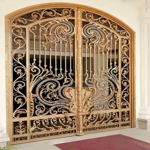 درب فلزی CNC حیاط با طرح هندسی مدرن