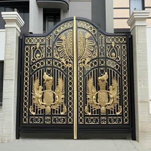 درب حیاط