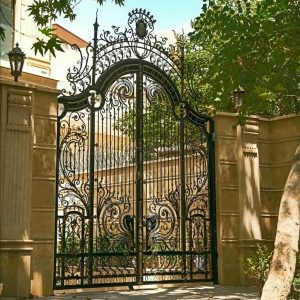 درب حیاط ریلی ماشین رو با ریل کف مقاوم