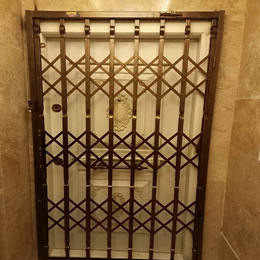 درب آکاردئونی نصب شده با اجرای سریع و اصولی