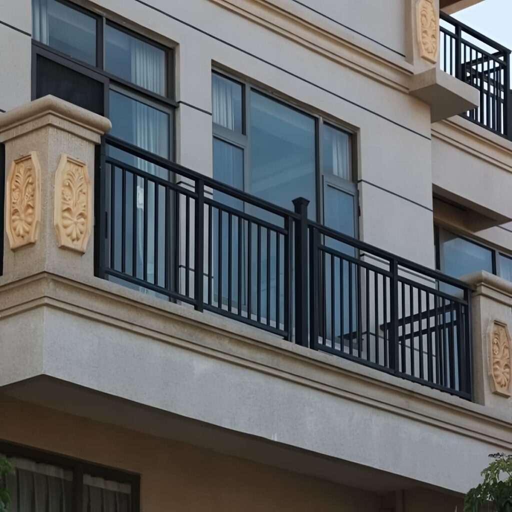 نرده راه پله با دست انداز پایدار برای کنترل حرکت