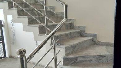 نرده استیل راه پله با پایه پایدار برای تردد روزانه