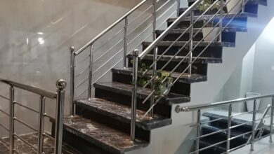 نرده استیل بالکن با سطح براق و ساختار ایمن