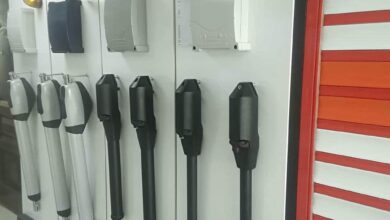 اپراتور درب پارکینگ با رنگ هماهنگ نمای ورودی
